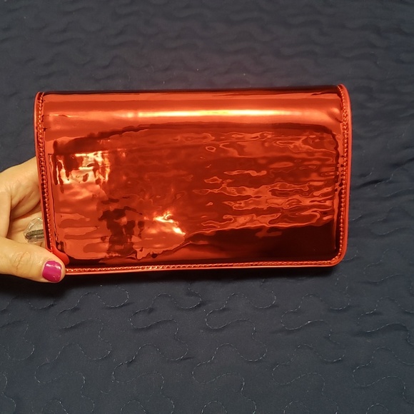 Urban Expressions Luxe Mirror Clutch - Picture 6 of 8